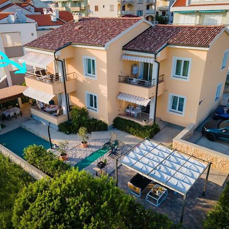 Apartment Traversa Novalja Bagian luar foto