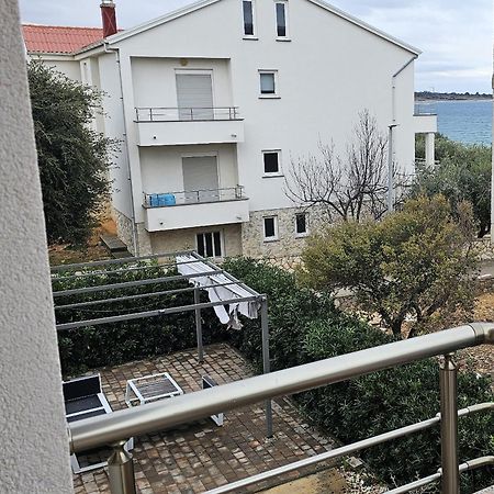 Apartment Traversa Novalja Bagian luar foto
